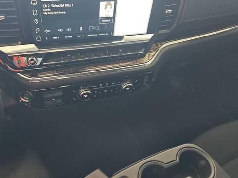 Used 2024 GMC Sierra 1500 Elevation AWD/4WD image 7