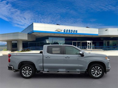 Used 2024 Chevrolet Silverado 1500 LT w/ Safety Package image 5