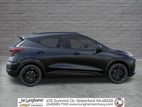 New 2027 Chevrolet Bolt RS w/ Technology Package FWD image 5