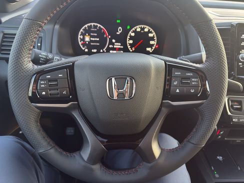 Used 2025 Honda Ridgeline TrailSport image 21