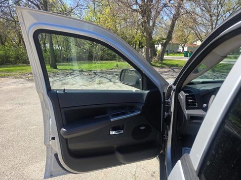 Used 2009 Jeep Grand Cherokee Laredo image 15