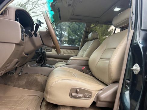 Used 1996 Toyota Land Cruiser image 49