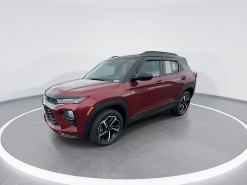 Used 2023 Chevrolet TrailBlazer RS w/ Sun and Liftgate Package AWD/4WD image 4