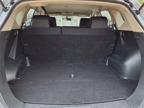 Used 2009 Nissan Rogue SL w/ Premium Pkg FWD image 8