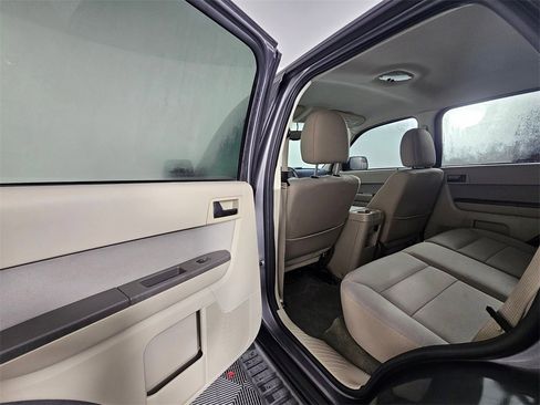 Used 2012 Ford Escape XLT image 17