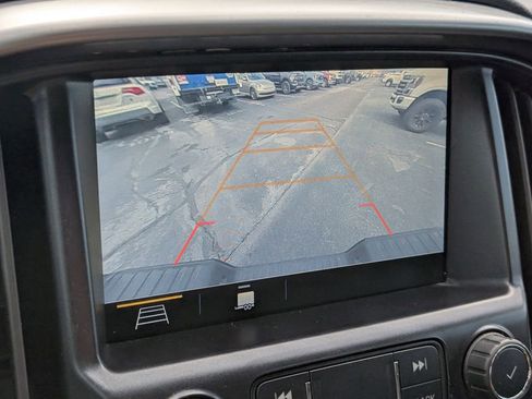 Used 2022 Chevrolet Colorado ZR2 image 18