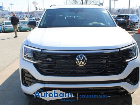 New 2026 Volkswagen Atlas Cross Sport SEL R-Line AWD/4WD image 2
