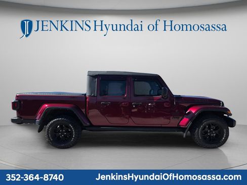 Used 2021 Jeep Gladiator Sport AWD/4WD image 1