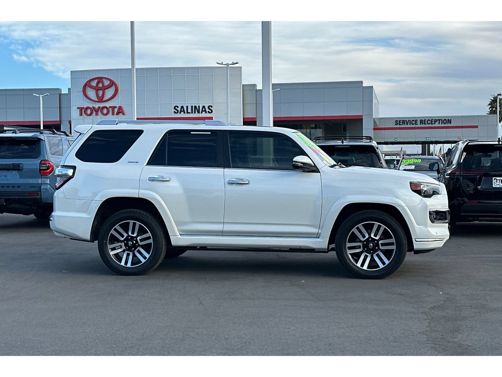 Used 2023 Toyota 4Runner Limited AWD/4WD image 3