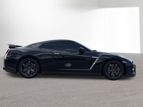 Used 2015 Nissan GT-R Black Edition AWD/4WD image 19