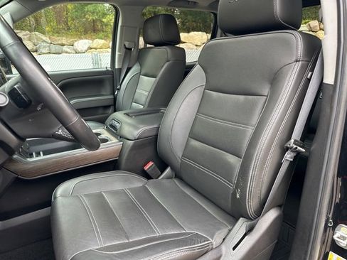 Used 2018 GMC Sierra 2500 Denali w/ Duramax Plus Package image 32