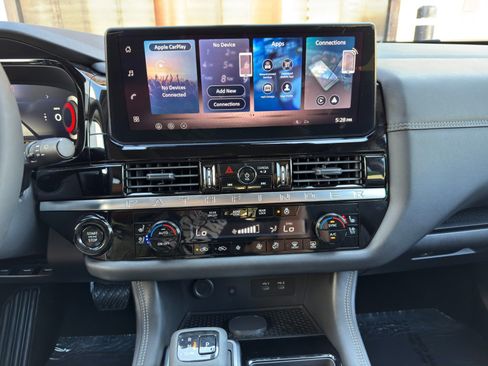 Used 2026 Nissan Pathfinder Platinum FWD image 25