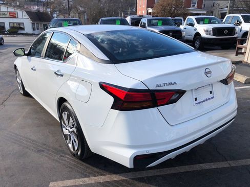 Used 2024 Nissan Altima 2.5 S image 3