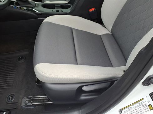 Used 2024 Toyota Corolla LE FWD image 24