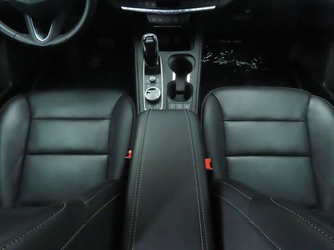 Used 2022 Cadillac XT4 Premium Luxury w/ Technology Package image 16