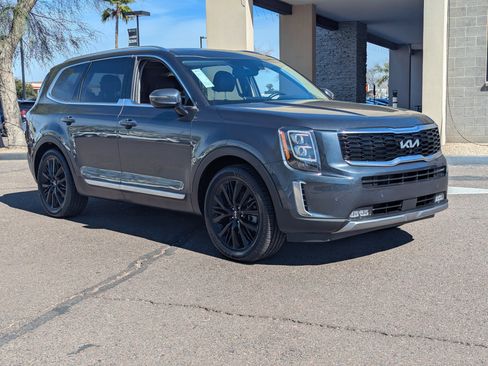 Certified 2022 Kia Telluride SX w/ SX Prestige Package image 35