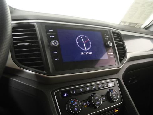 Used 2021 Volkswagen Atlas Cross Sport SE w/ Cross Sport MDO Package FWD image 18