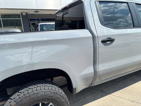 Used 2024 Chevrolet Silverado 1500 LT Trail Boss w/ Convenience Package II AWD/4WD image 25