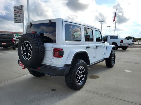 New 2025 Jeep Wrangler Unlimited Rubicon image 5