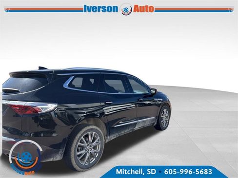 Used 2023 Buick Enclave Premium AWD/4WD image 6