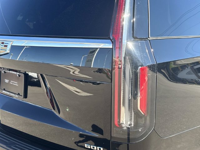 Certified 2024 Cadillac Escalade Premium Luxury w/ LPO, Floor Liner Package AWD/4WD image 37