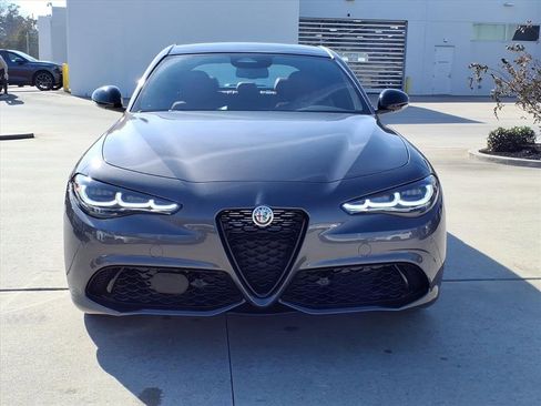 New 2026 Alfa Romeo Giulia Veloce image 4