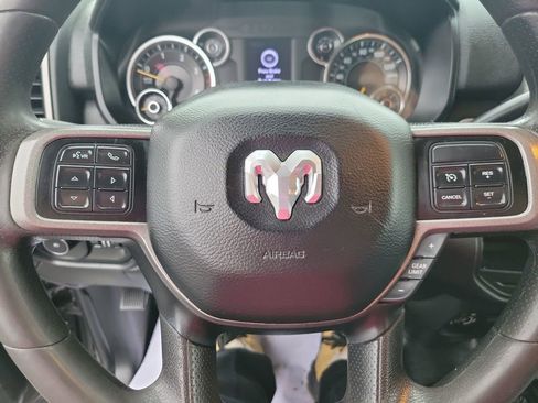 Used 2020 RAM 5500 Tradesman w/ Chrome Appearance Group image 39