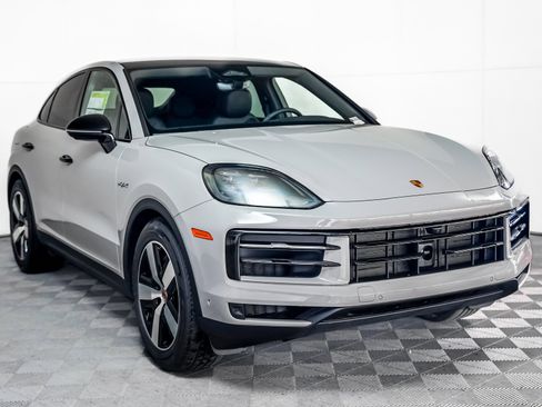 New 2026 Porsche Cayenne E-Hybrid Coupe image 8