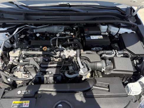Used 2024 Toyota Corolla LE image 30
