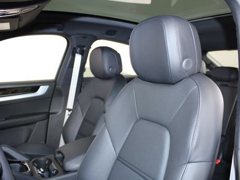 Certified 2026 Porsche Cayenne Coupe AWD/4WD image 20