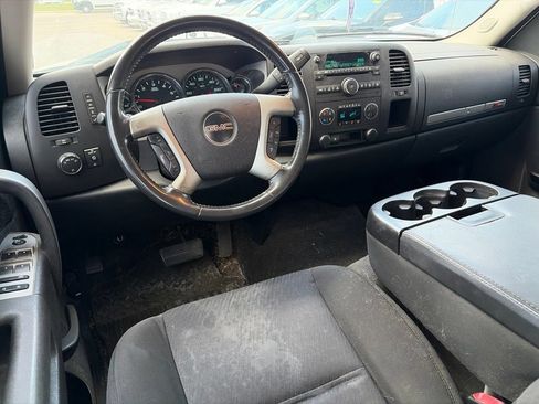 Used 2011 GMC Sierra 1500 SLE w/ Regional Value Package RWD image 10