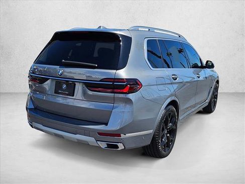 Certified 2025 BMW X7 xDrive40i w/ Premium Package image 5