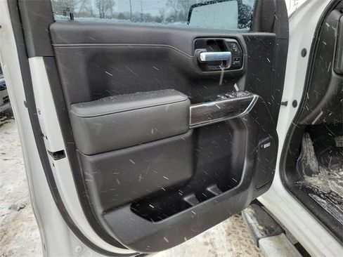 Used 2021 Chevrolet Silverado 1500 LTZ w/ LTZ Premium Package image 6