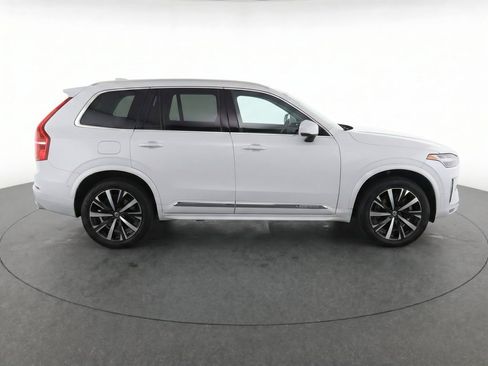Certified 2026 Volvo XC90 B6 Core AWD/4WD image 8
