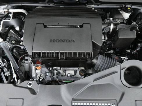 Used 2024 Honda Pilot Elite image 23