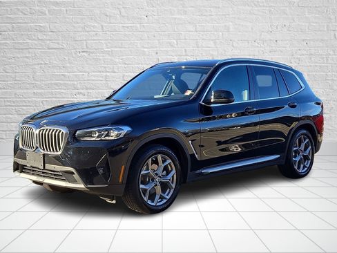 Used 2023 BMW X3 xDrive30i w/ Premium Package image 3