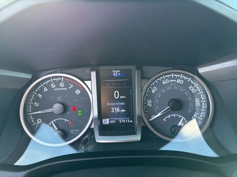 Used 2021 Toyota Tacoma SR5 image 21