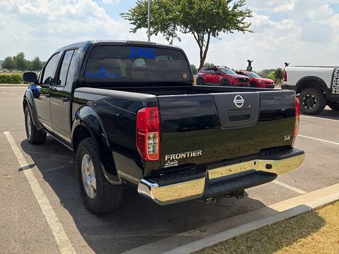 Used 2008 Nissan Frontier SE w/ SE Value Truck Pkg RWD image 2