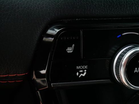 Used 2024 Honda Pilot TrailSport image 32