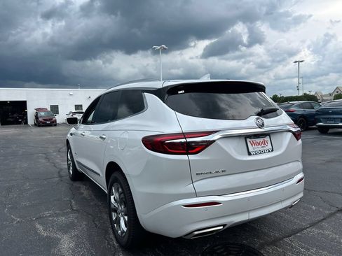 Certified 2020 Buick Enclave Avenir w/ Avenir Technology Package FWD image 10