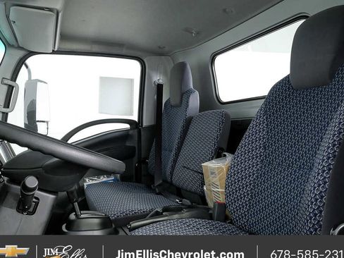 New 2025 Chevrolet Low Cab Forward image 7