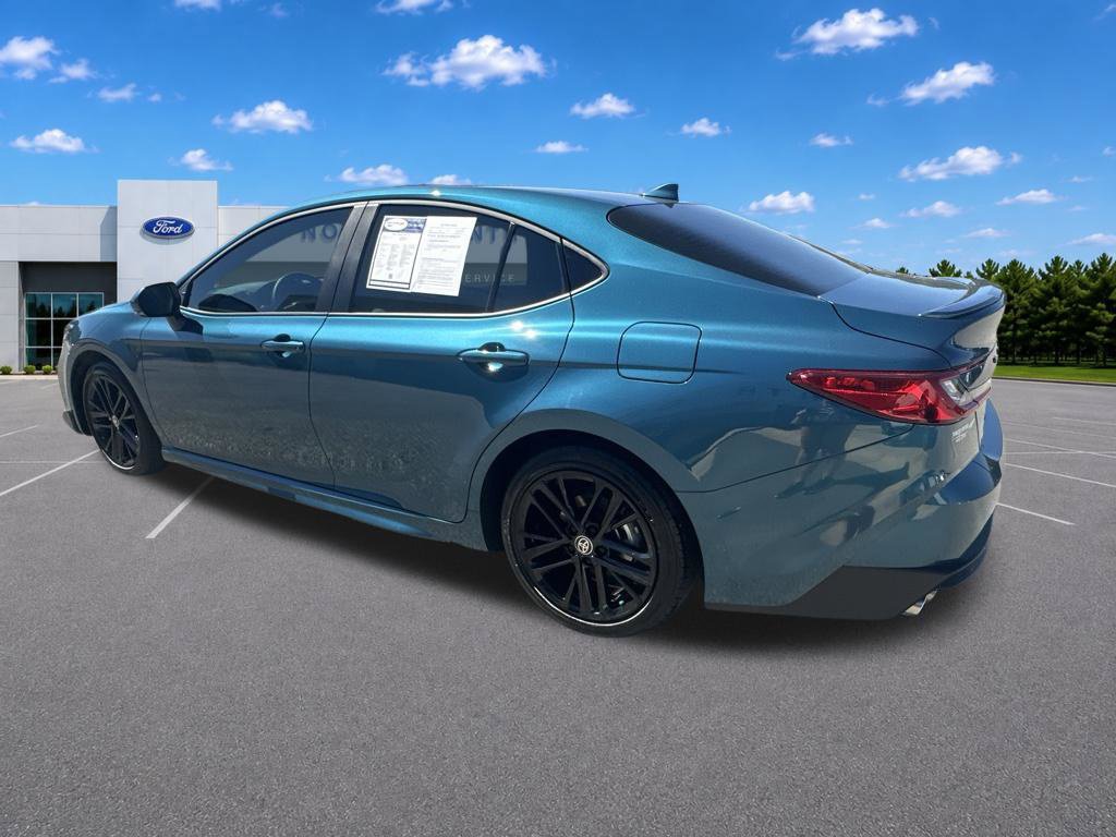 Used 2026 Toyota Camry SE FWD image 8