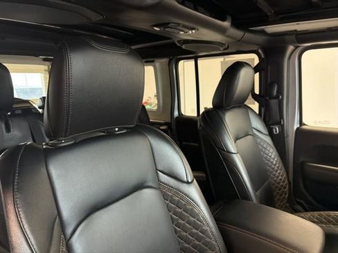 Used 2021 Jeep Wrangler Unlimited Sahara AWD/4WD image 37