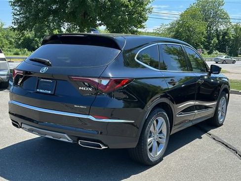 Certified 2025 Acura MDX SH-AWD image 4