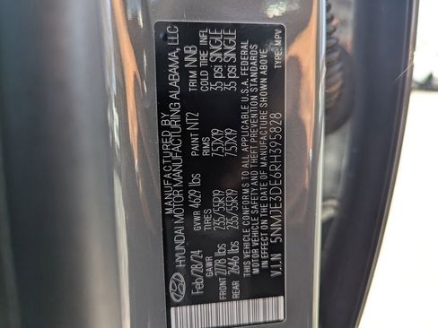 Used 2024 Hyundai Tucson Limited image 32