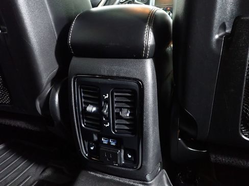 Used 2014 Jeep Grand Cherokee Limited w/ Trailer Tow Group IV AWD/4WD image 37