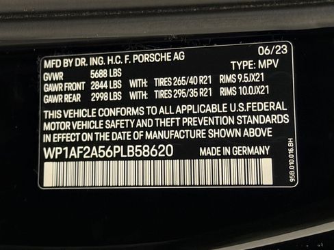 Certified 2023 Porsche Macan GTS image 26