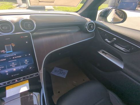 New 2025 Mercedes-Benz GLC 350e 4MATIC image 4