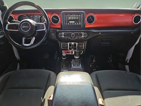Used 2021 Jeep Gladiator Rubicon w/ Safety Group AWD/4WD image 15