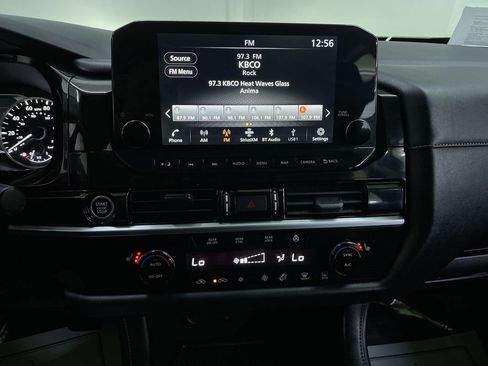 Used 2024 Nissan Pathfinder SL image 21